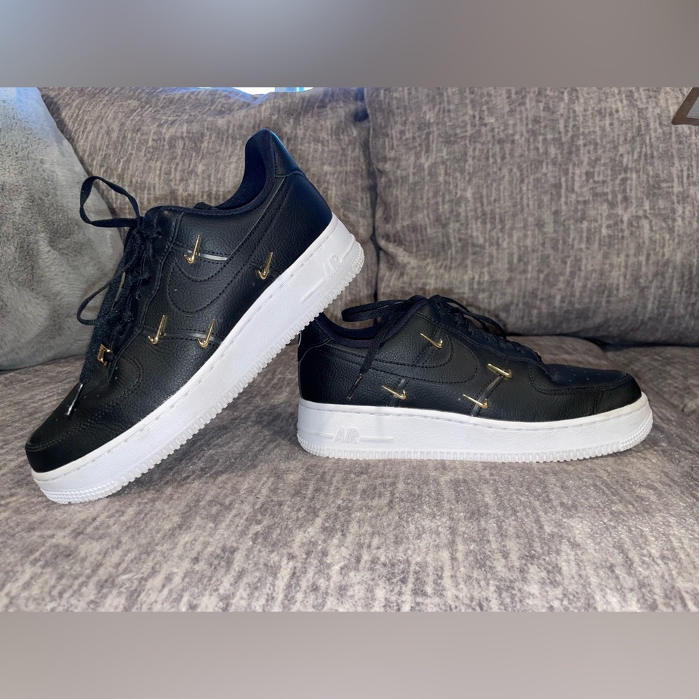 WMNS AIR FORCE 1 ‘07 LX